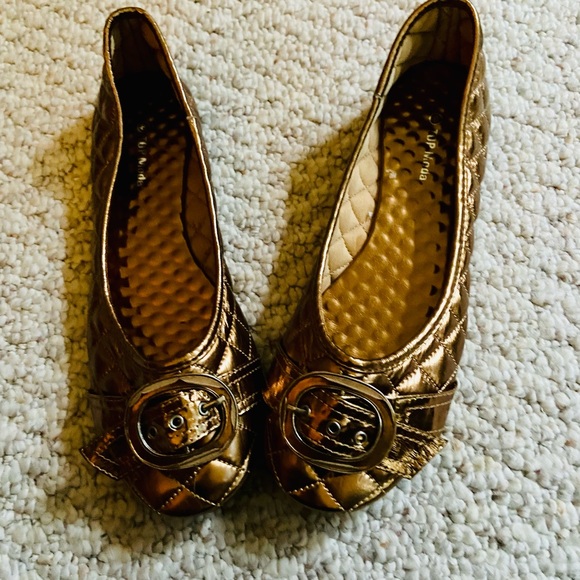 SOLD!!! Lot of 2: Naughty Monkey and Top Moda sandals - Picture 7 of 7